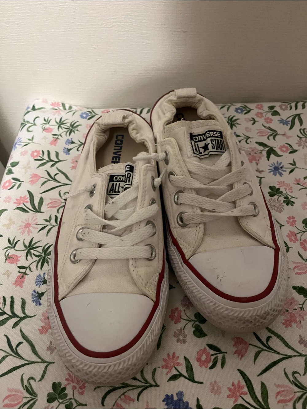 Converse Women’s Cream Canvas Low-Top Sneakers with Red Trim